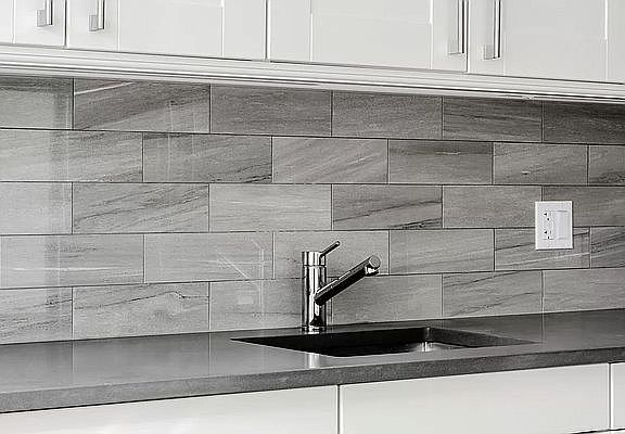 4th image of 376 Saint Johns Pl APT 1B