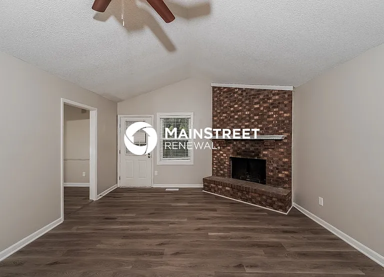 1729 Tall Oak Cir — Photo 3