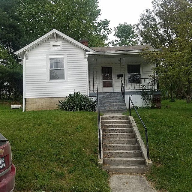 1st image of 480 W Spiller St