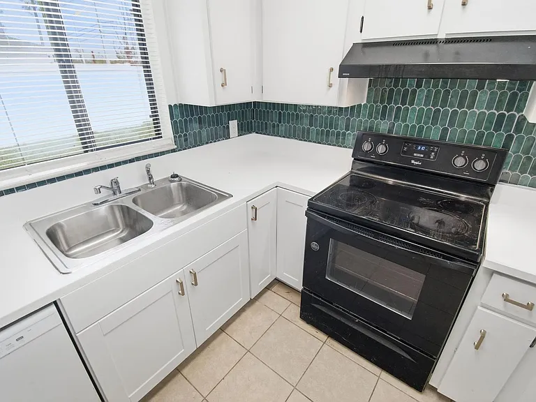38 E Diamond Dr — Photo 27