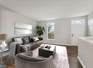 12016 Chestnut Glen Rd, Clarksburg, MD 20871