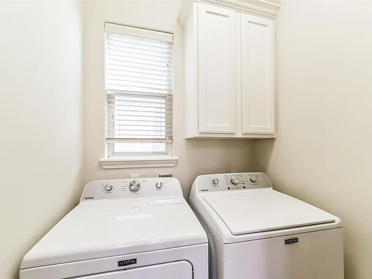 1117 Saint Agnes St #E — Photo 19