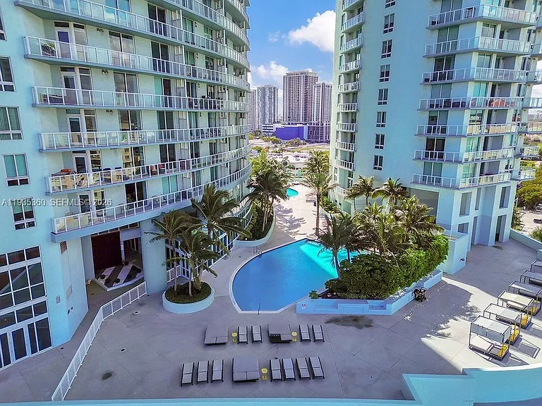 1900 N Bayshore Dr #5103 — Photo 59