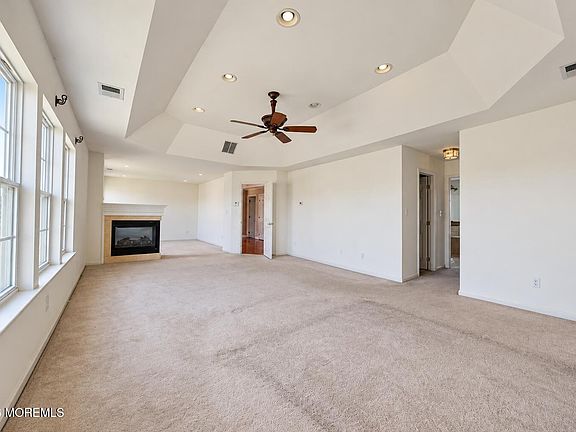 4th image of 2649 Medina Street