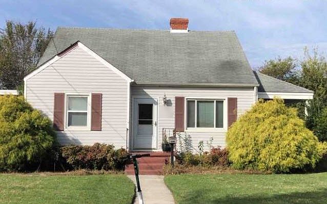 1st image of 3427 Somme Ave