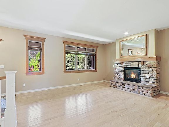 4th image of 7411 Warren Ave SE #B