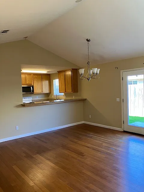 E Acacia St, Tracy — Photo 4