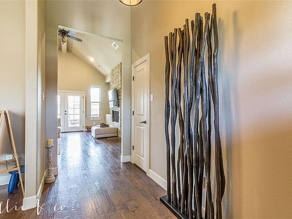 5th image of 518 Mossy Oak Dr