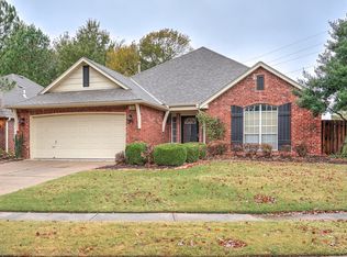 104 S Desert Palm Ave, Broken Arrow, OK 74012
