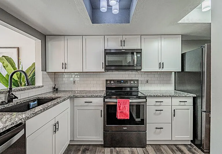 10410 W Jewell Ave #B — Photo 9