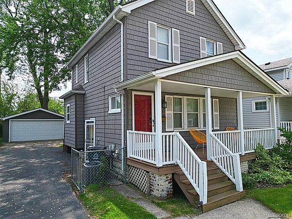 3rd image of 1149 Cambridge Rd