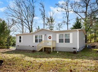 66 Drexel Rd, Hendersonville, NC 28739