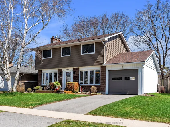 162 Chelsea Rd, Kingston, ON K7M 3Y8