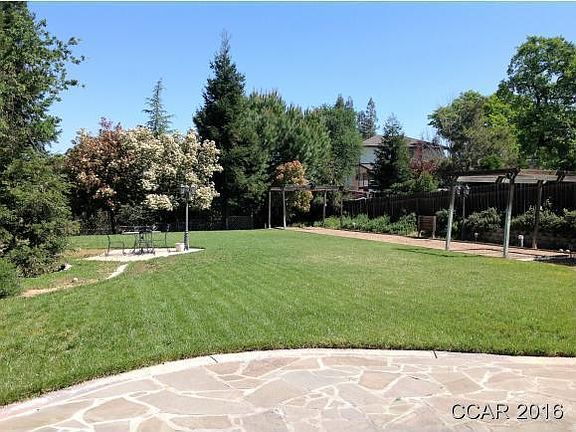 3rd image of 2375 Vista Del Lago Dr