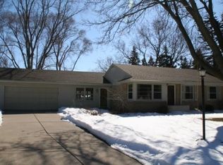 14215 W Glendale Ave, Brookfield, WI 53005
