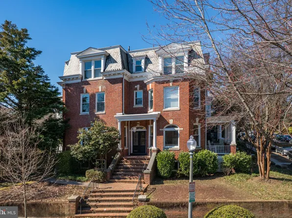 2862 28th St NW, Washington, DC 20008