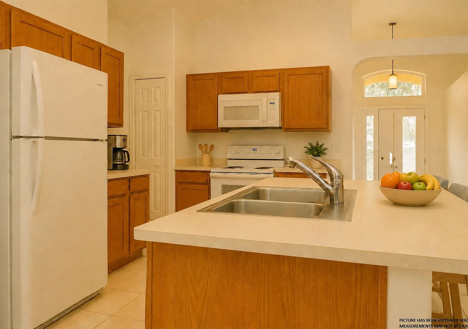 4 Bedroom Pool Home Available Now! — Photo 4