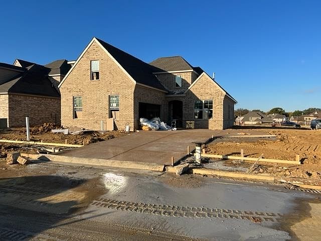2nd image of 5441 Glenstone Cv
