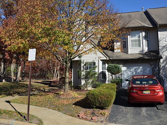 3rd image of 2407 Grassy Hollow Dr