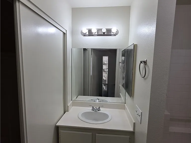 4865 S Torrey Pines Dr #106 — Photo 48