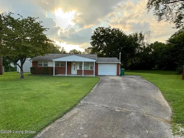 261 Springwood Dr, Louisville, KY 40229