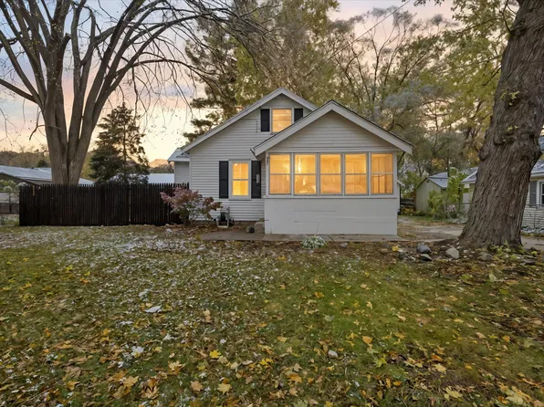 947 Roger St NW, Grand Rapids, MI 49544