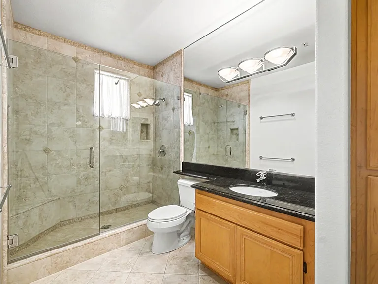 5200 Premiere Hills Cir #123 — Photo 11