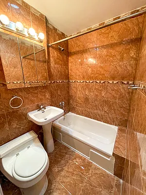 Rented by City Connections Realty | media 13