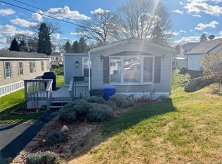 44 D St, Groton, CT 06340