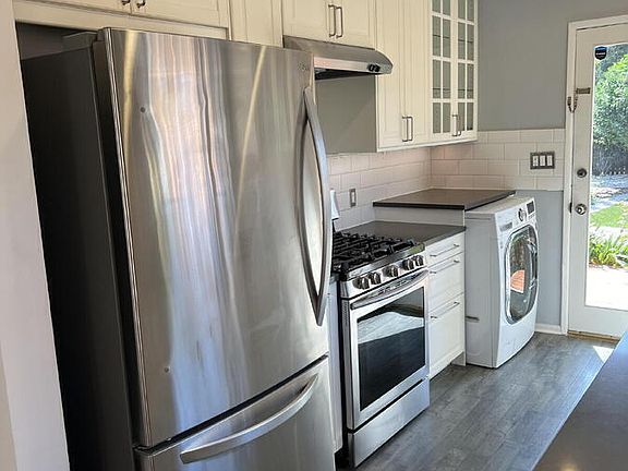 4th image of 3124 Highland Ave