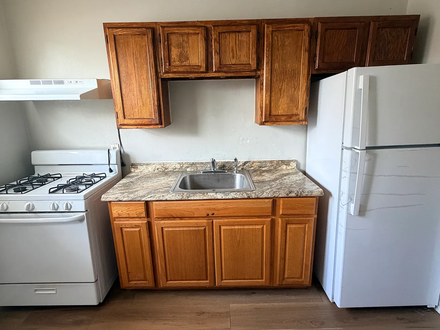 3 bed, $1,575 — Photo 4