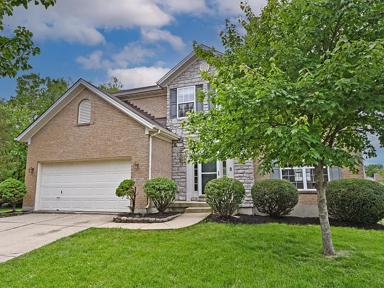 8097 Winding Creek Ct — Photo 2
