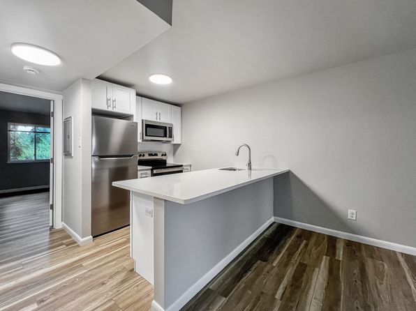 418 Magnolia St #B-1