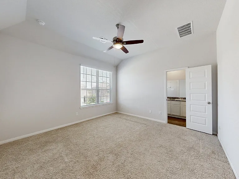 1415 Desire Ln — Photo 18