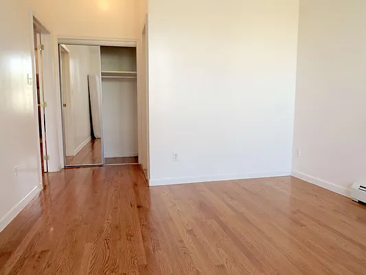 Rented by Capri Jet Realty Corp | media 15