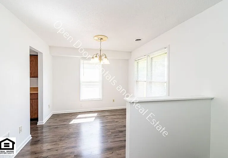 5007 Vermont Ln — Photo 10