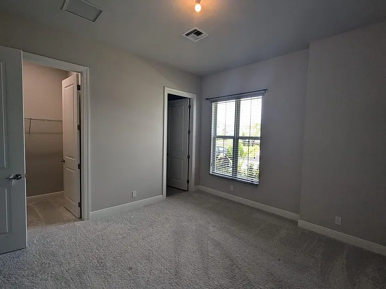9292 Crestview Cir — Photo 8