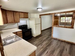 622 Washakie St, Lander, WY 82520