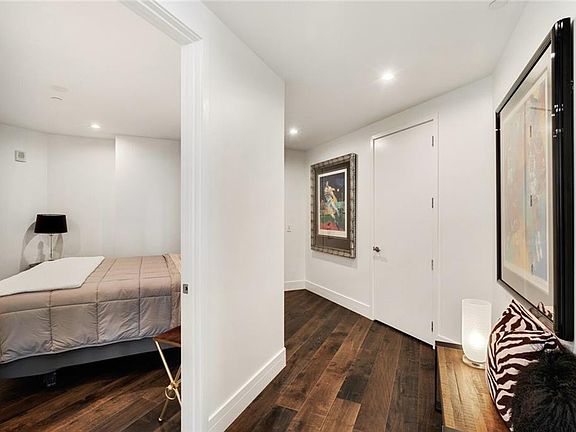 4th image of 501 West Ave #3304