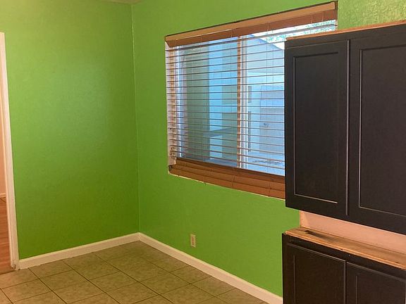4th image of 517-519-533-535 Capital Blvd #519