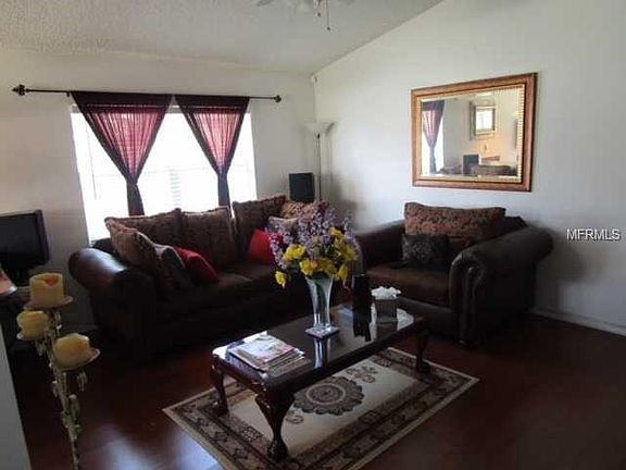 4th image of 1614 Woodstone Dr
