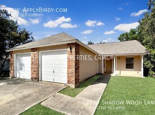 8913 Shadow Wood Ln, Converse, TX 78109