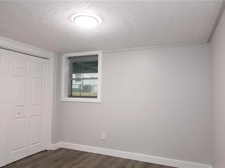 2187 Plantation Ln #B — Photo 15