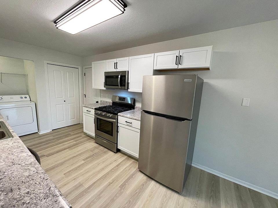 1st image of 1343 Lemna Ave #1