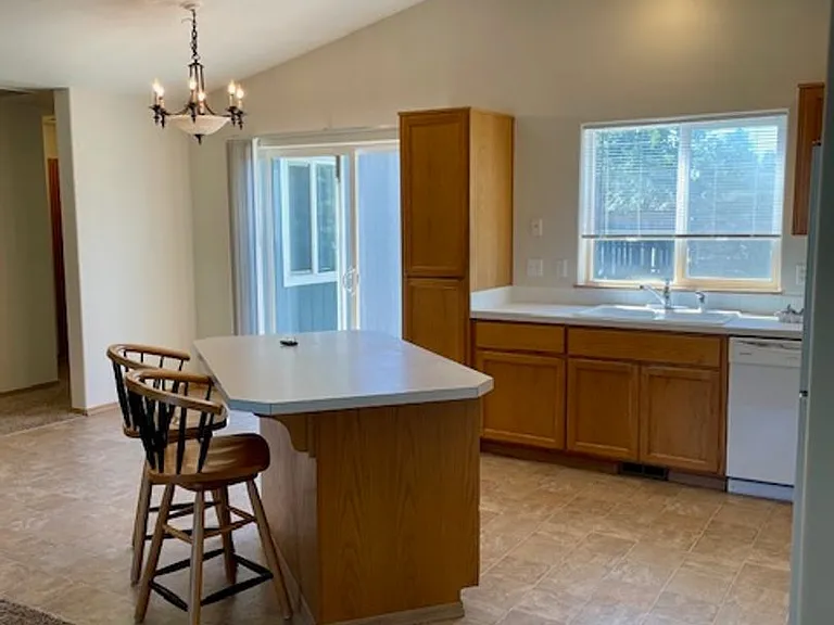 2665 NE Brian Ray Ct — Photo 9