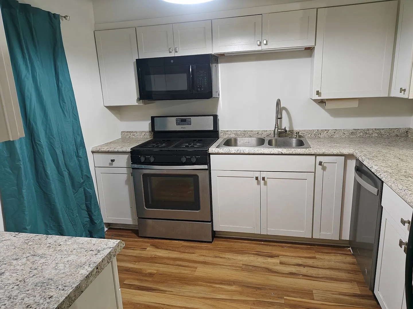 Two bedroom condo — Photo 2