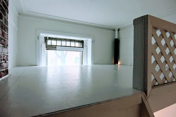 Rented by HOLTON REAL ESTATE INC. | media 11