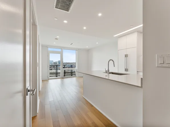 37 L St SE, Washington, DC