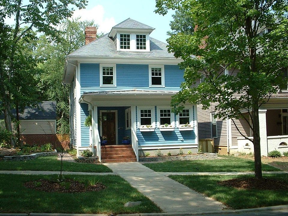 Completely renovated in 2003