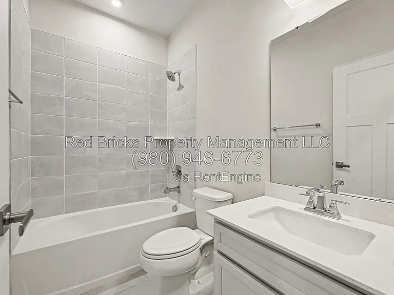 9342 Mallard Mills Dr — Photo 20